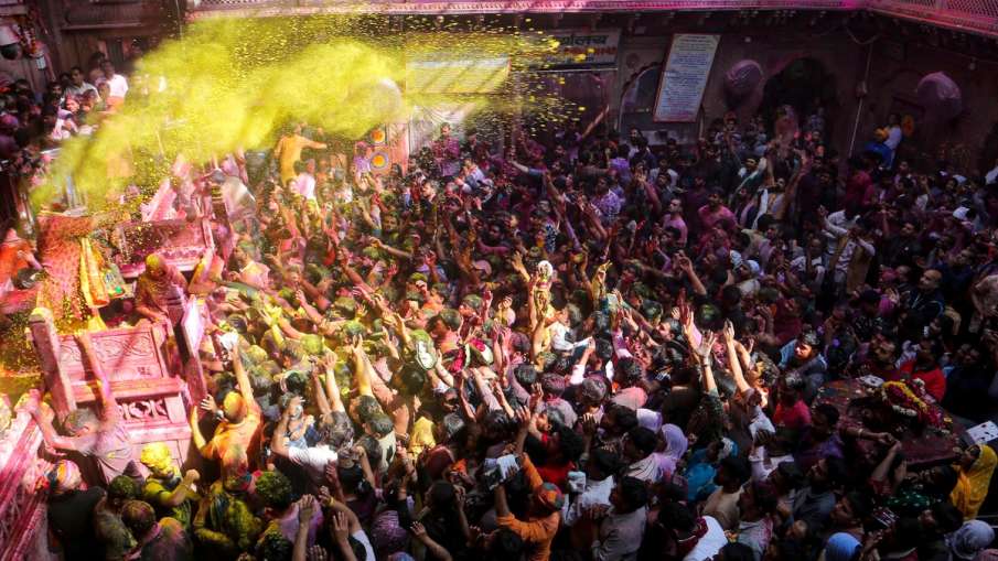 वृंदावन का होली सेलिब्रेशन