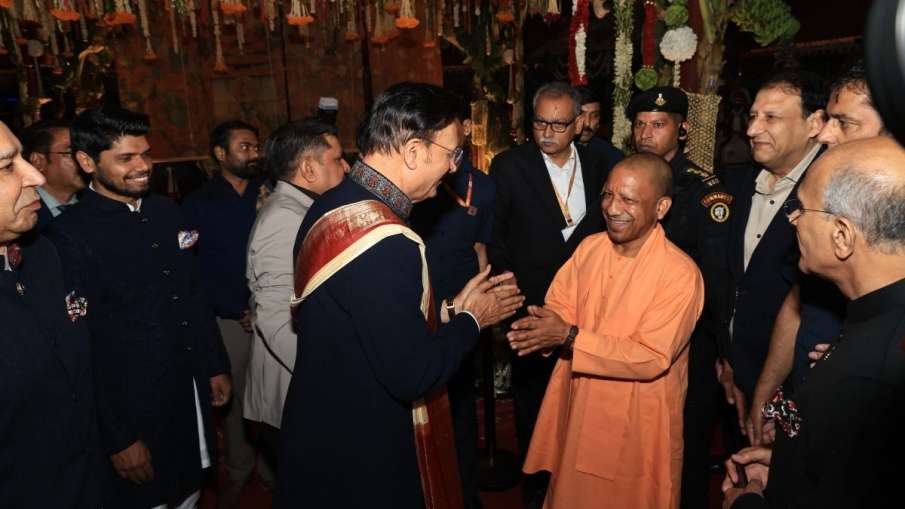 Yogi Aditynath, rajat sharma daughter wedding