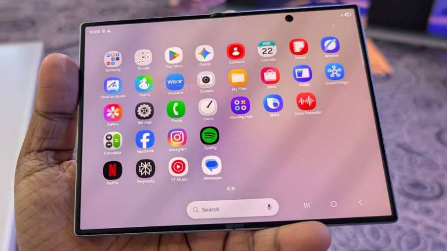 Samsung Galaxy Z Fold 8