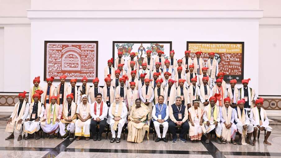 मुख्यमंत्री विष्णुदेव साय के नेतृत्व में पहुंचे 209 सदस्यीय प्रतिनिधिमंडल।
