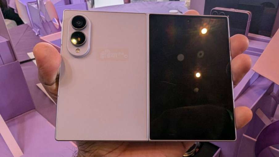 Samsung Galaxy Z Fold 8