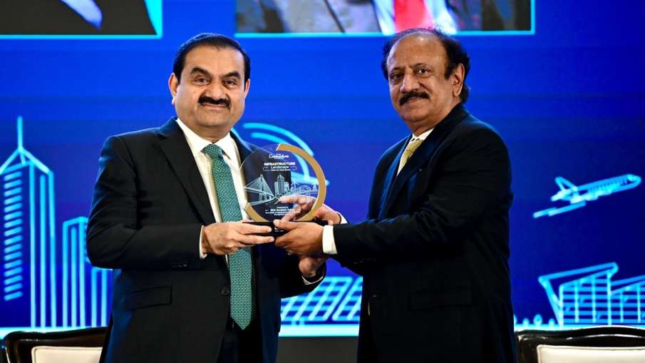 केयर एज रेटिंग्स इंफ्रास्ट्रक्चर लैंडस्केप कार्यक्रम में बतौर चीफ गेस्ट शामिल हुए गौतम अदानी।