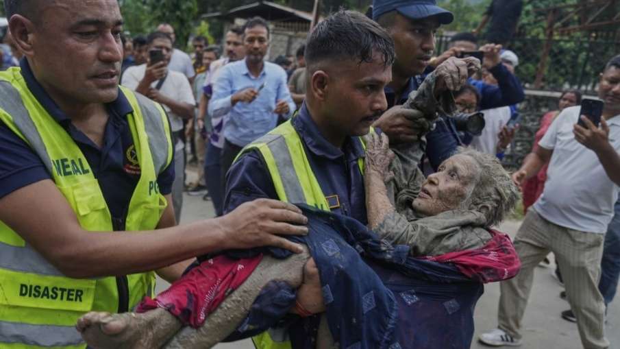 Nepal Flood Rescue, 97 Year Old Woman Rescued