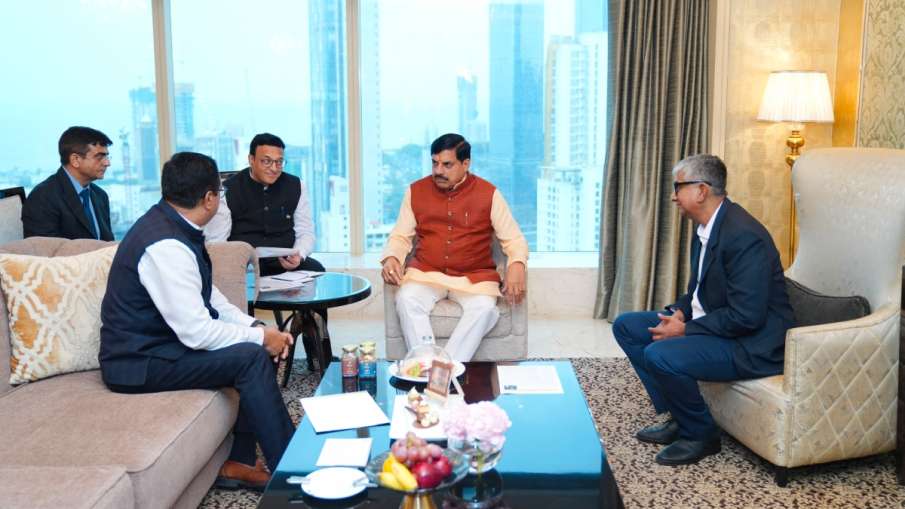 CM Mohan yadav investor round-table meeting in Mumbai