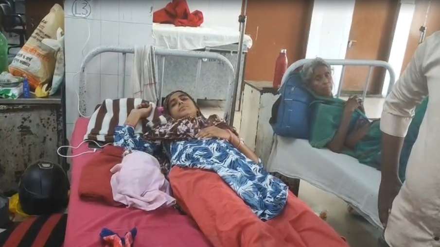 अस्पताल में भर्ती महिला।