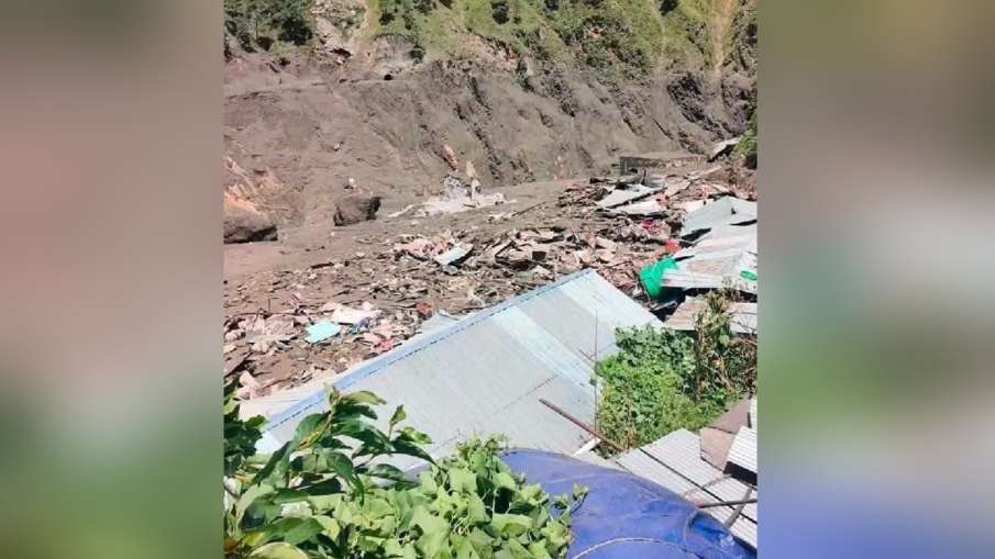 नेपाल में आई बाढ़ के बाद की तबाही