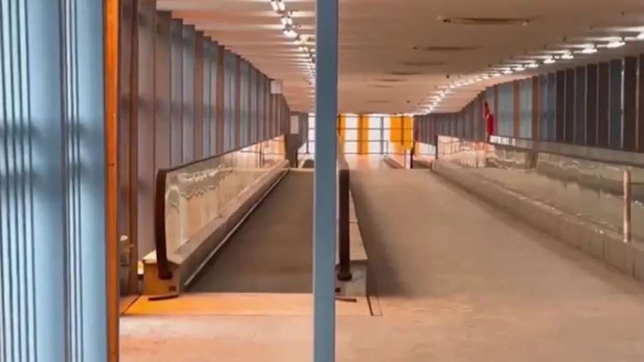 overbridge and skywalk difference, overbridge and skywalk, what is overbridge, what is skywalk, inte