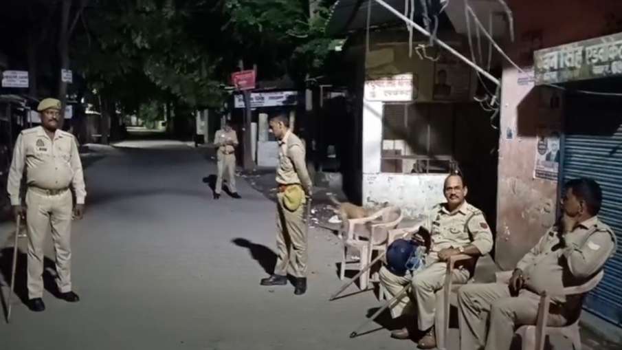 A heavy police force is deployed on the spot.