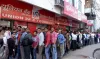 Demonetisation: जिस बैंक में है खाता उसी में जाए नोट बदलने, शनिवार को केवल अपने ग्राहकों के लिए काम करेंगे बैंक- India TV Paisa