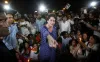 Priyanka Gandhi gets shoved at Rahul Gandhi's march at India Gate- India TV Hindi