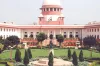 अनुच्छेद 35ए मामले में सुप्रीम कोर्ट में आज अहम सुनवाई, जम्मू-कश्मीर सरकार ने की सुनवाई स्थगित करने - India TV Hindi