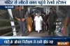 विश्वनाथ मंदिर में पूजा-अर्चना के बाद आधी रात को काशी की गलियों में घूमे पीएम मोदी- India TV Hindi