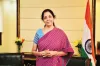 राफेल विवाद के बीच रक्षा मंत्री निर्मला सीतारमण तीन दिवसीय यात्रा पर फ्रांस रवाना- India TV Hindi