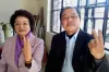 Mizoram Chief Minister Lal Thanhawla and his wife Lal...- India TV Hindi