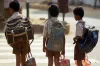 Centre issues guidelines to regulate weight of school bags- India TV Hindi