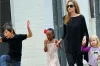 Angelina Jolie with her kids- India TV Hindi
