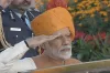 गणतंत्र दिवस के मौके पर केसरिया साफे में नजर आए प्रधानमंत्री मोदी - India TV Hindi