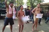 असम में नागरिकता विधेयक के खिलाफ नग्न प्रदर्शन, पुलिस ने प्रदर्शनकारियों को कंबल से ढका- India TV Paisa