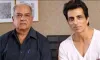 पिता के साथ सोनू सूद- India TV Hindi