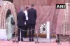 British High Commissioner Dominic Asquith lays wreath at...- India TV Hindi