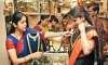 Gold falls on muted demand from jewellers despite Akshaya Tritiya- India TV Hindi News
