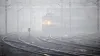 उत्तर भारत में कड़ाके की ठंड, रेल और वायु परिवहन कोहरे से प्रभावित- India TV Hindi