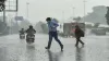Heavy rain lashes parts of Delhi-NCR, brings relief from stifling heat- India TV Hindi