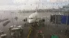 चक्रवाती तूफान की वजह से मुंबई एयरपोर्ट पर सीमित कामकाज, सिर्फ 12 उड़ाने होंगी लैंड- India TV Paisa