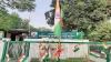 Mehbooba Mufti Youth unfurl tricolor on PDP office in Jammu । J&K: महबूबा मुफ्ती के बयान के विरोध मे- India TV Hindi