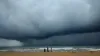 Cyclone Nivar Tamil Nadu Puducherry Bay of bengal latest news । Cyclone Nivar: चक्रवाती तूफान निवार - India TV Hindi