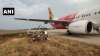 लैंडिंग के वक्त एयर इंडिया एक्सप्रेस का विमान बिजली के पोल से टकराया, बाल-बाल बचे  64 यात्री- India TV Hindi