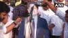 Sachin Tendulkar poster black oil poured Indian Youth Congress Members Kochi- India TV Hindi