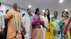 चुनाव से ठीक पहले ममता के 5 विधायकों ने दिया झटका, BJP में हुए शामिल- India TV Hindi