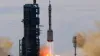 तीन अंतरिक्ष यात्रियों को लेकर नये अंतरिक्ष स्टेशन पर पहुंचा चीनी यान- India TV Hindi