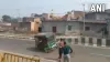 VIDEO: Auto overturns due to water-filled balloon, 2 injured- India TV Hindi