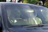 इमरान खान को कार में ले जाती पुलिस- India TV Hindi