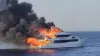 आग से जल गई नौका- India TV Hindi