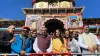 रिलायंस इंडस्ट्रीज के चेयरमैन मुकेश अंबानी ने बद्रीनाथ धाम में पूजा-अर्चना की- India TV Hindi