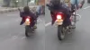 बाइक पर खतरनाक स्टंट करता दिखा शख्स- India TV Hindi