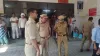 सिरफिरे ने दिनदहाड़े घर में घुसकर दो बहनों को मारी गोली- India TV Hindi