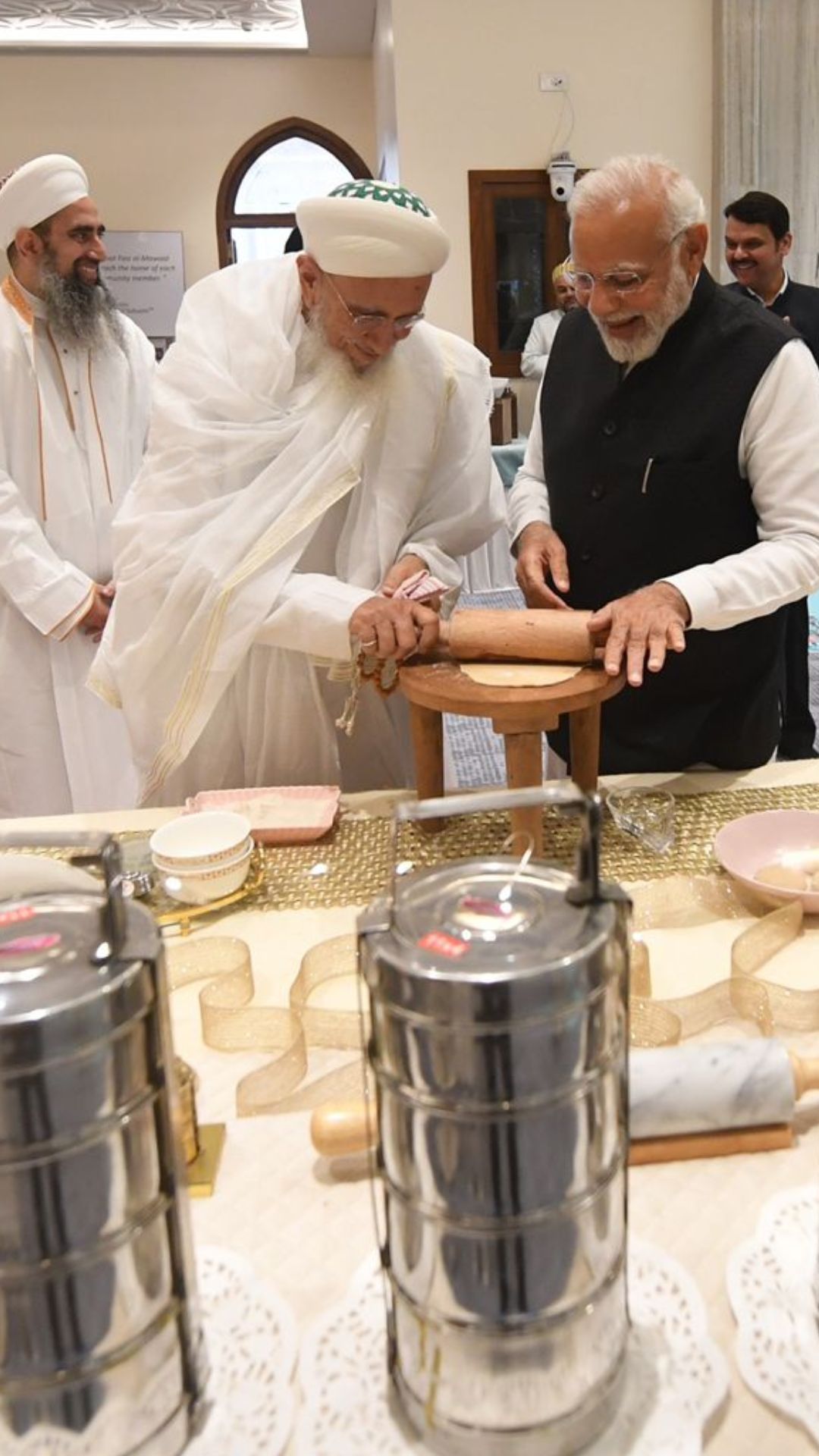प्रधानमंत्री नरेन्द्र मोदी ने शुक्रवार को दाऊदी बोहरा समुदाय के साथ साझा किए गए अपने दशकों पुराने रिश्तों को याद किया। 
