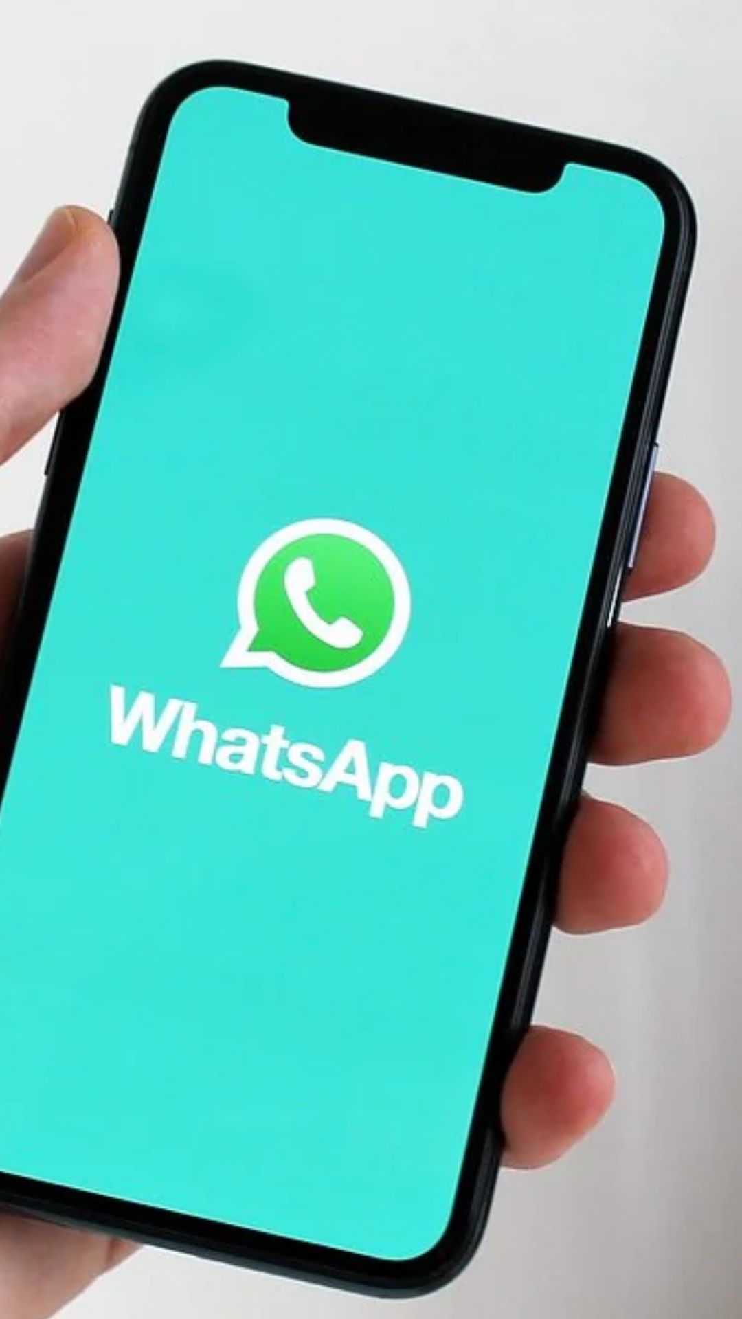 मैसेज और वीडियो कॉल के लिए ज्यादातर whatsapp का इस्तेमाल किया जाता है। 