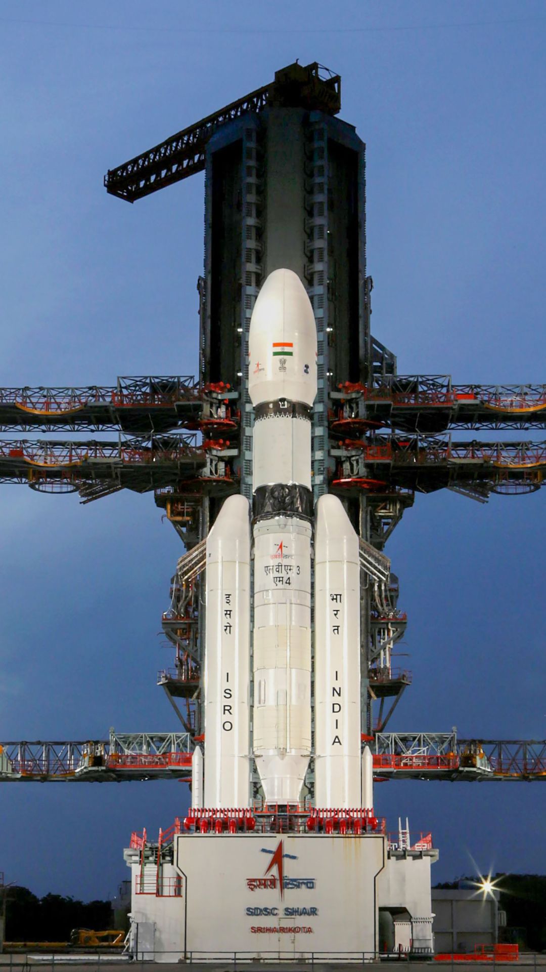 ISRO का चंद्रयान-3 लॉन्चिंग के लिए तैयार, देखें तस्वीरें