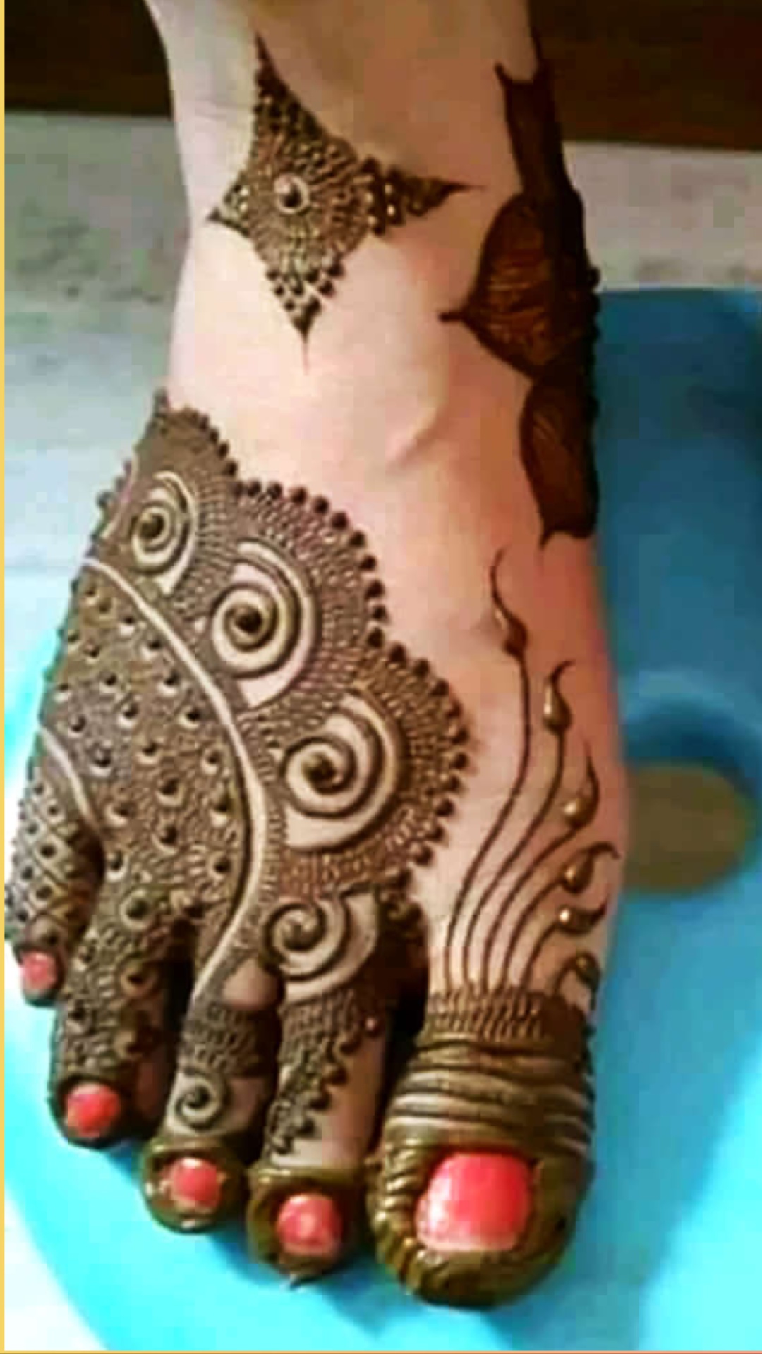 पैरों की मेहंदी के न्यू डिजाइन 2024, Stylish Foot mehndi design: पैरों के  लिए बहुत ही खास है यह मेहंदी के डिजाइन| - ONLINE GROW