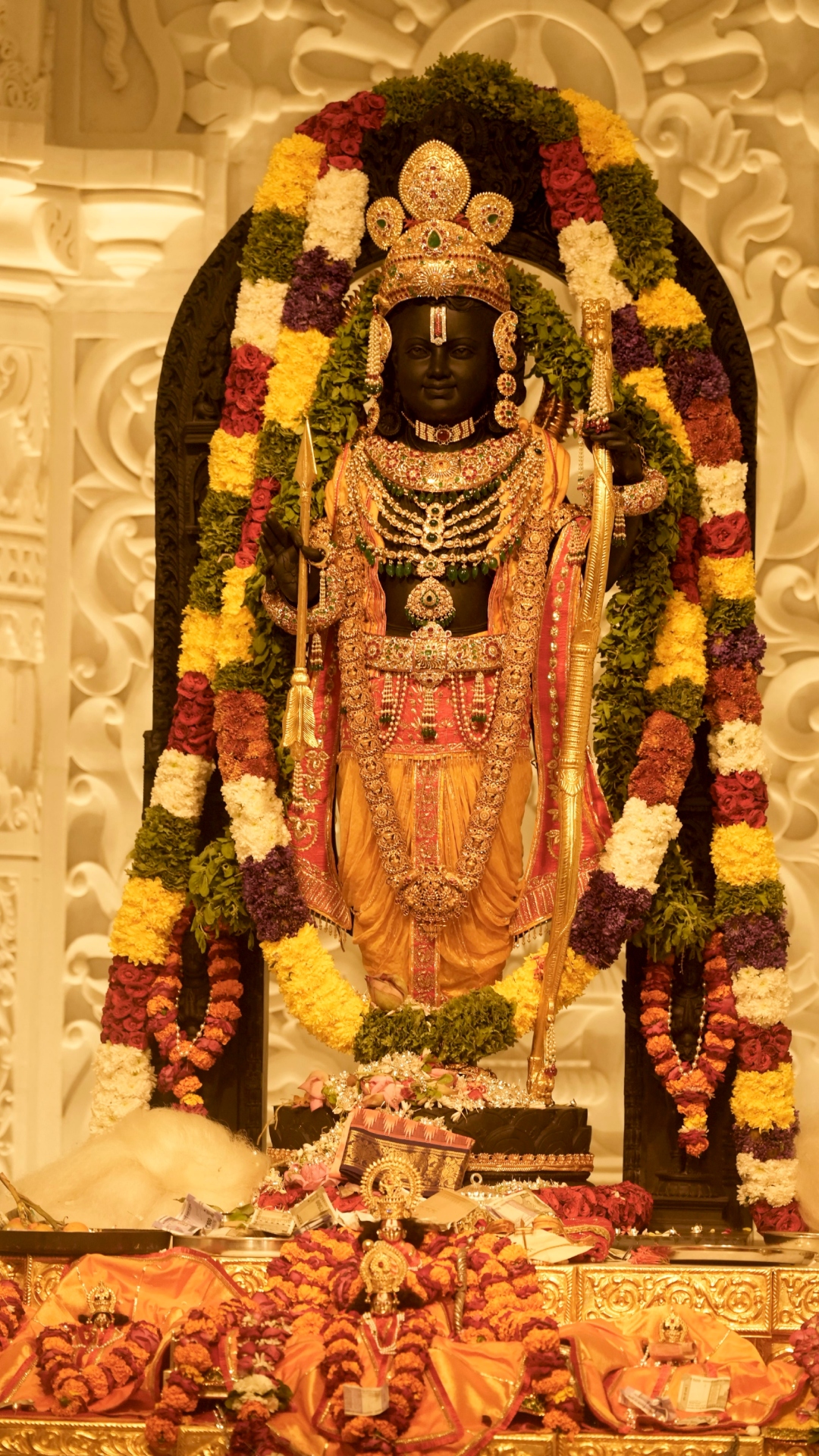 अयोध्या जंक्शन और एयरपोर्ट से कितनी दूर है राम मंदिर?
