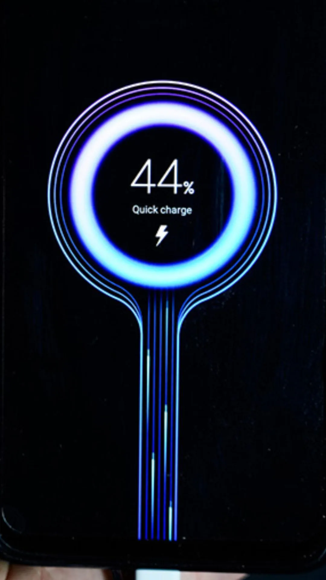 फोन को 100 % चार्ज करने की कभी भी न करें गलती, स्मार्टफोन बन जाएगा डब्बा 