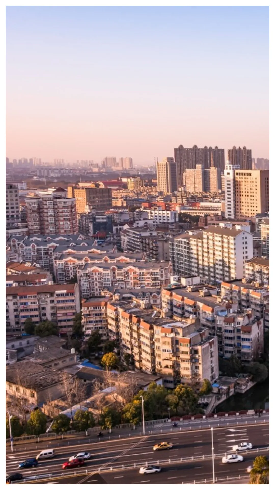 यूपी में कितने शहर हैं, कहां से होती है ज्यादा कमाई?