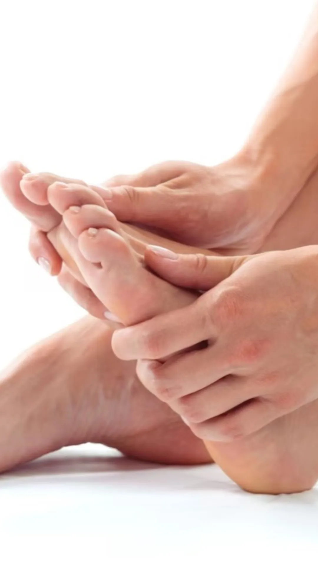 बाएं पैर के तलवे में खुजली हो तो ये किस बात का संकेत है?