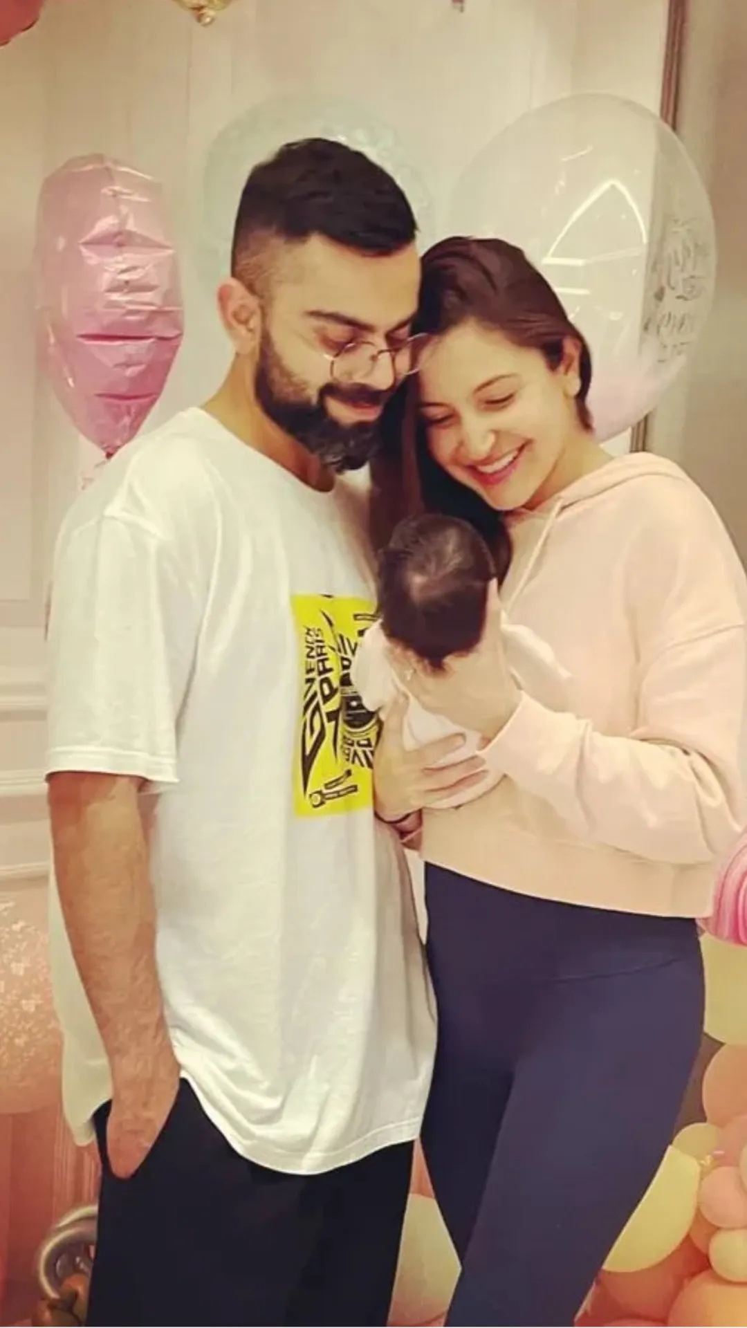 विराट-अनुष्का ने अपने बेटे का नाम रखा अकाय, आप भी अपने शहज़ादे को इन यूनिक नामों से नवाज़े