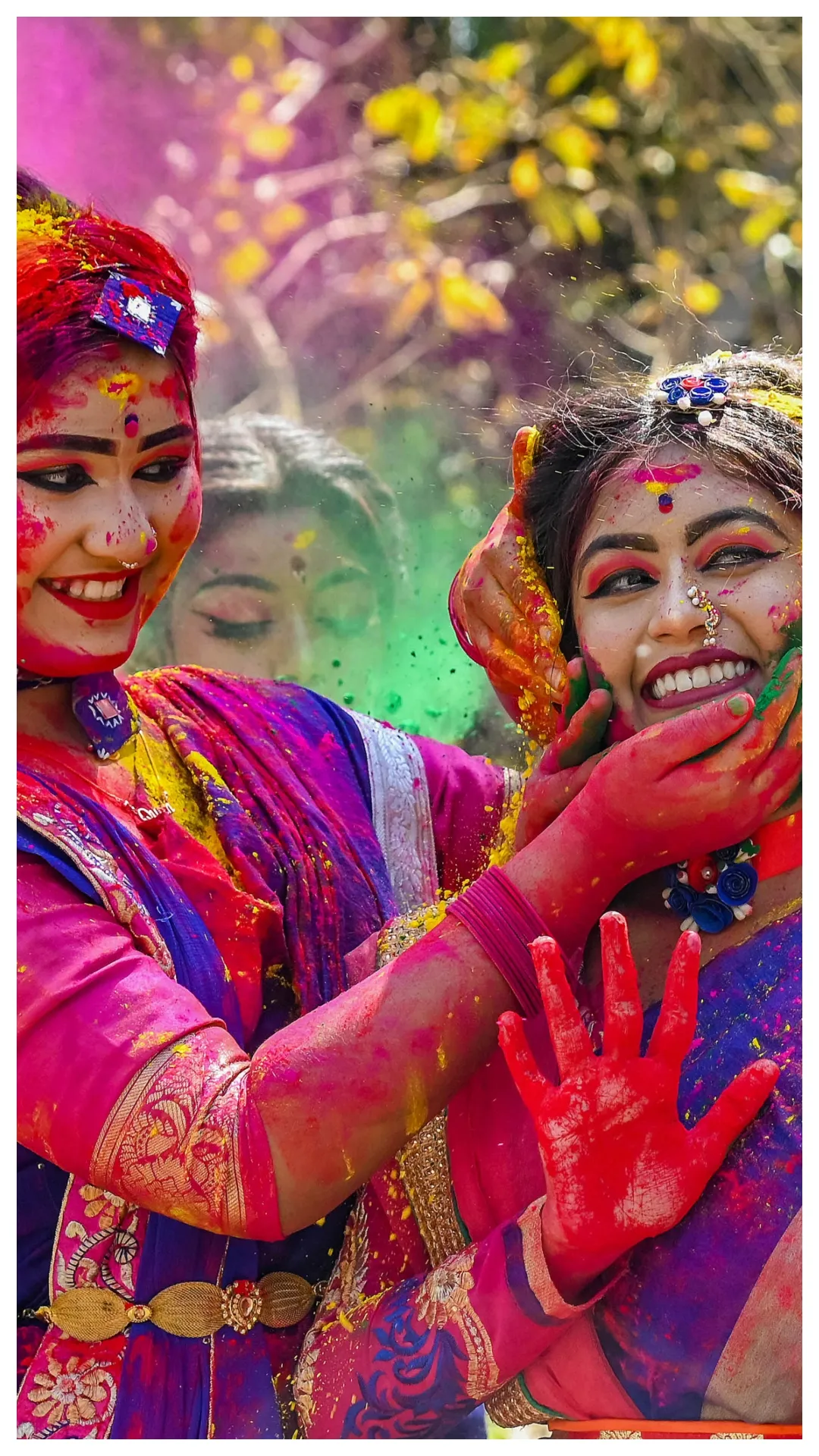 भारत में सबसे गंदी होली कहां खेली जाती है?
